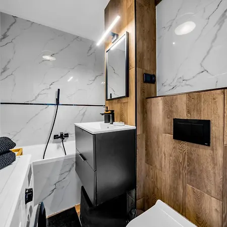 Appartement Mokotow - 14th Floor, Balcony - By Rentujemy