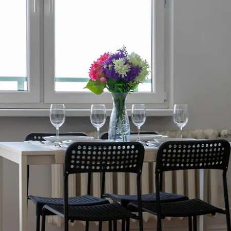 Mokotow - 14th Floor, Balcony - By Rentujemy Warschau