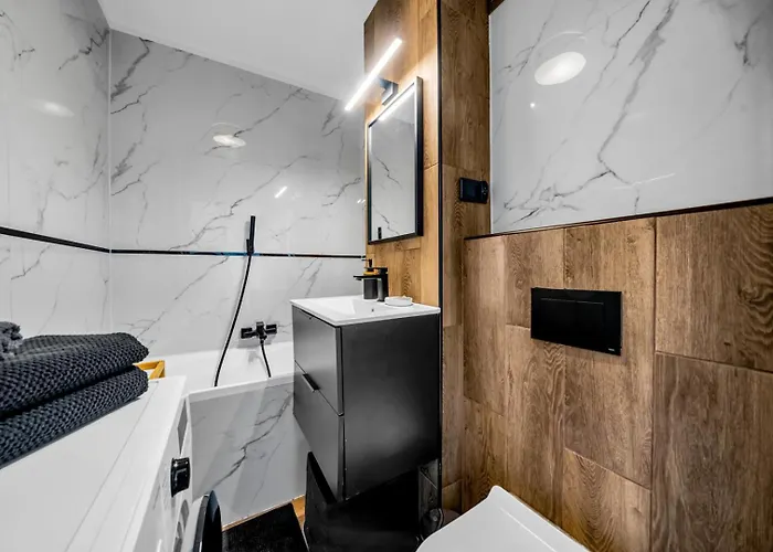 Apartament Mokotów - 14th Floor, Balcony - By Rentujemy