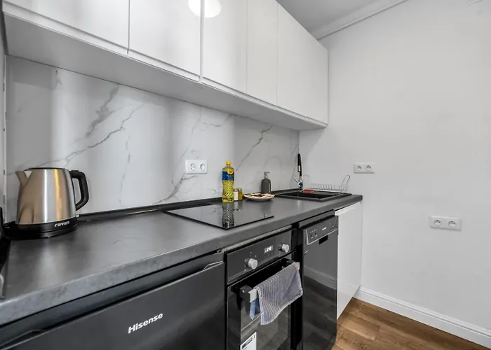 Mokotów - 14th Floor, Balcony - By Rentujemy Apartament *